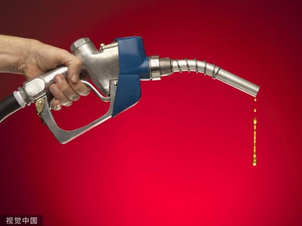 油价暴跌了，国内成品油价格将在4月15日大幅下降！周五或迎今年首次大幅下调